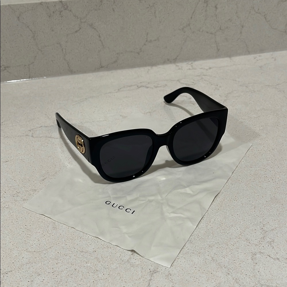 Gucci Black Sunglasses